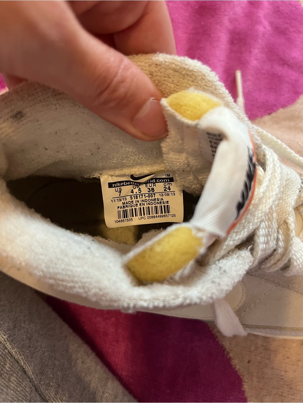 Nike Blazer Mid '77 Vintage High Top Sneakers in Light Bone Alabaster - Picture 9 of 15